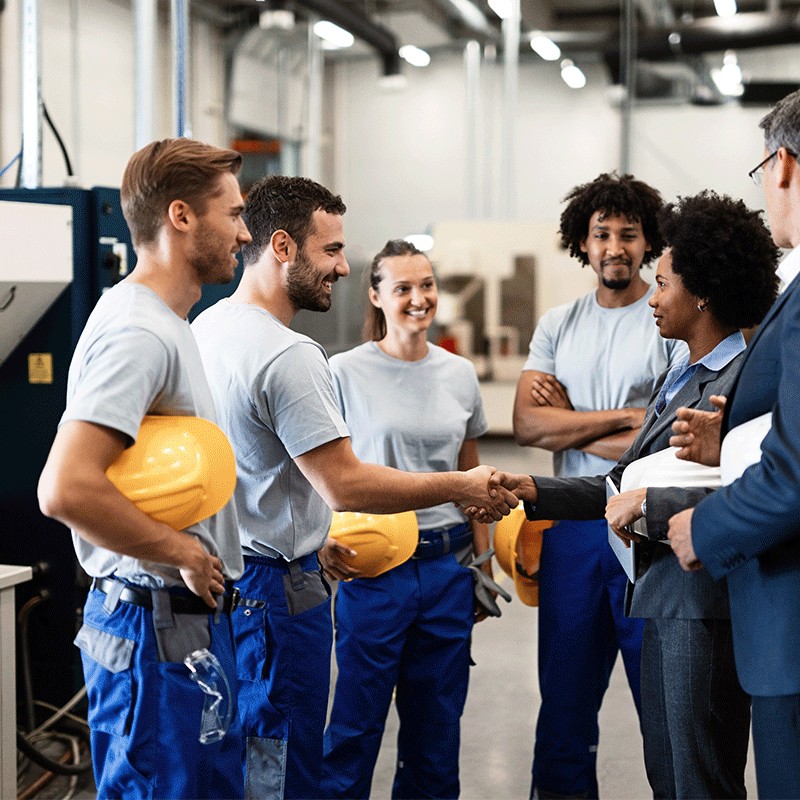 More Than a Uniform: How Custom Workwear Builds Your Brand and Boosts Team Spirit