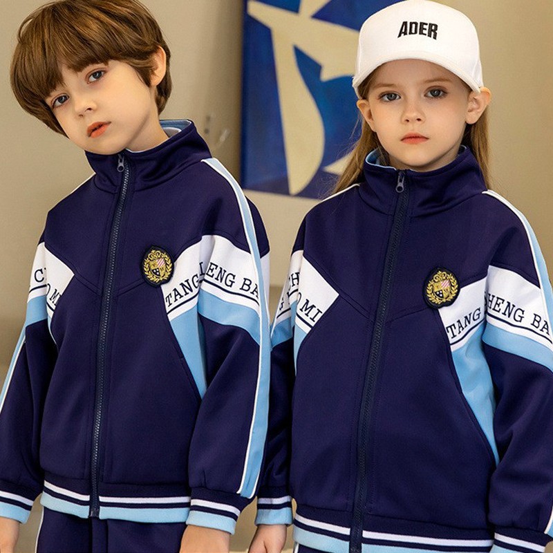 Conjunto de ropa deportiva de campus personalizado | Fabricante de uniformes atléticos azul marino y azul claro