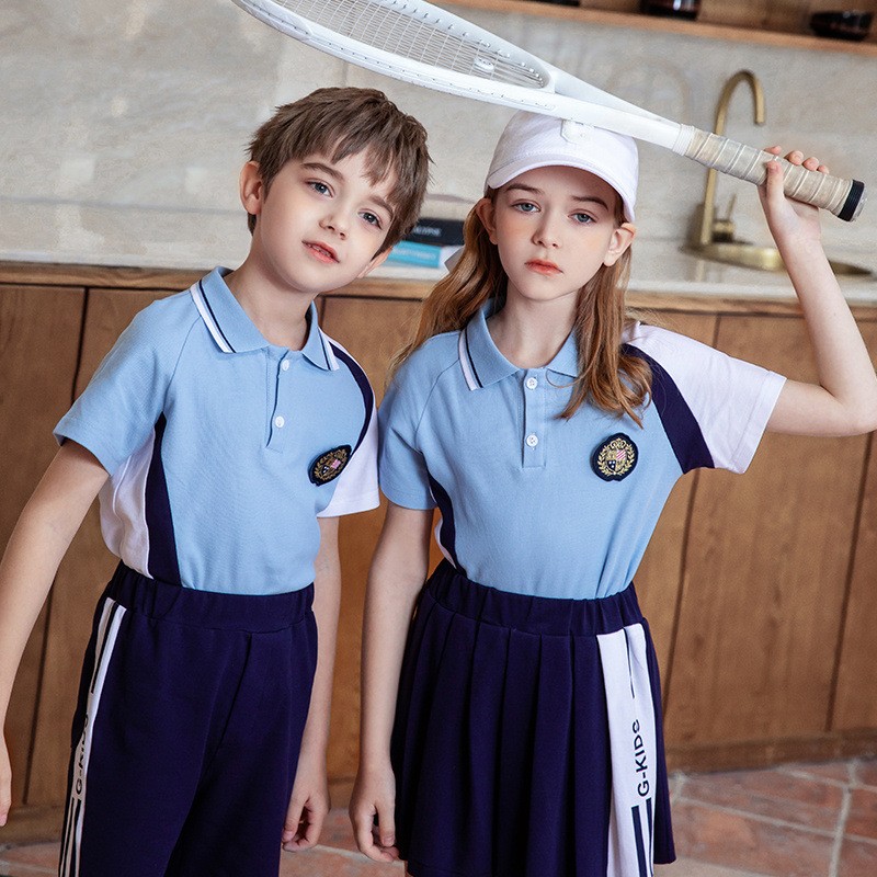 Uniformes personalizados en gris y blanco | Colección K-8 | Fabricante directo
